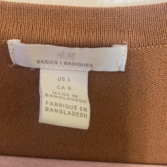 H&M SWEATER BUNDLE - Picture 8 of 16